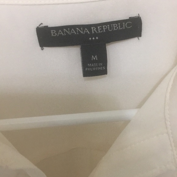 Cream colored blouse - Picture 2 of 3